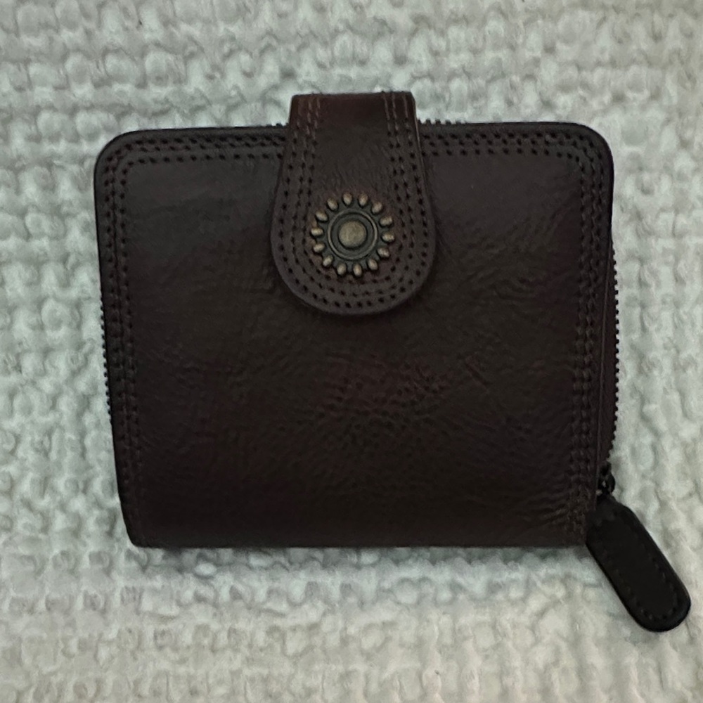 Genuine IVGT Leather Wallet  for Women; Small Money Case